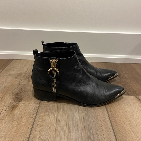 Beautiful western black ankle booties, size 8 - Picture 3 of 5